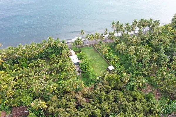 Amazing 10 Are Beachfront Villa in Tejakula Buleleng Bali - 2