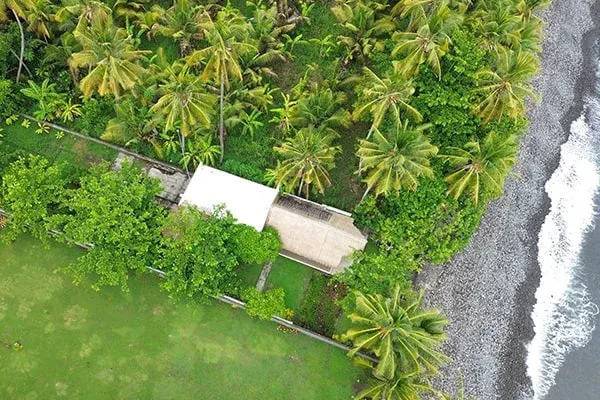 Amazing 10 Are Beachfront Villa in Tejakula Buleleng Bali - 6
