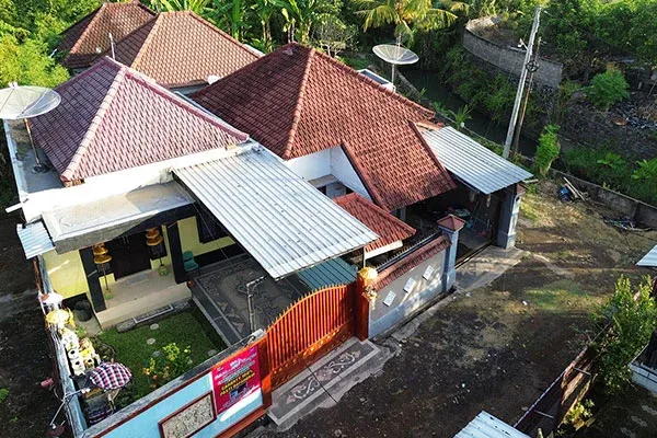 Dijual Cepat Rumah Dekat Jalan Utama Provinsi di Pemaron - 3