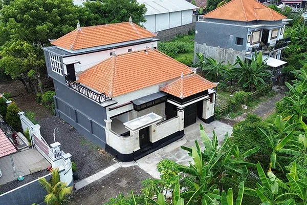 Dijual Rumah 2 Lantai Dekat Jalan Utama Penarukan Buleleng - 2