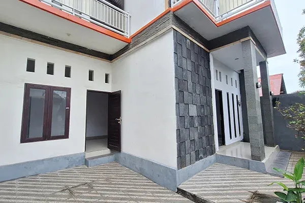 Dijual Rumah 2 Lantai Dekat Kampus STAHN Banyuning - 5