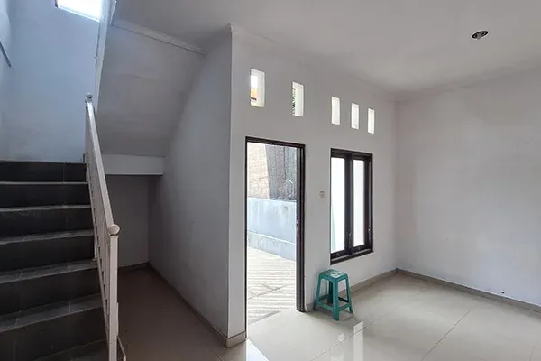 Dijual Rumah 2 Lantai Dekat Kampus STAHN Banyuning - 7