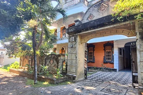 Dijual Rumah 3 Lantai di Jalan Seroja Buleleng - 2