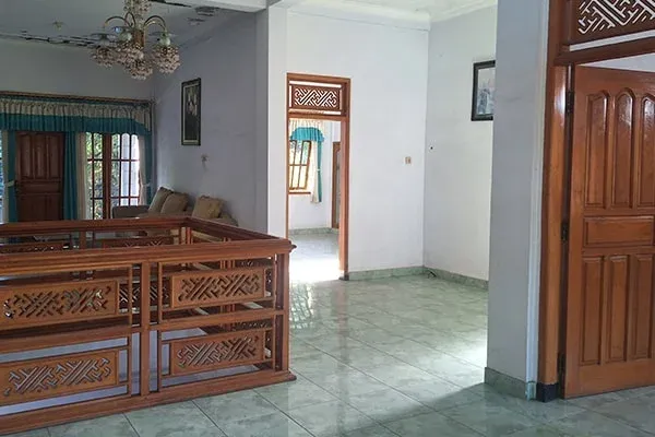 Dijual Rumah 3 Lantai di Jalan Seroja Buleleng - 6