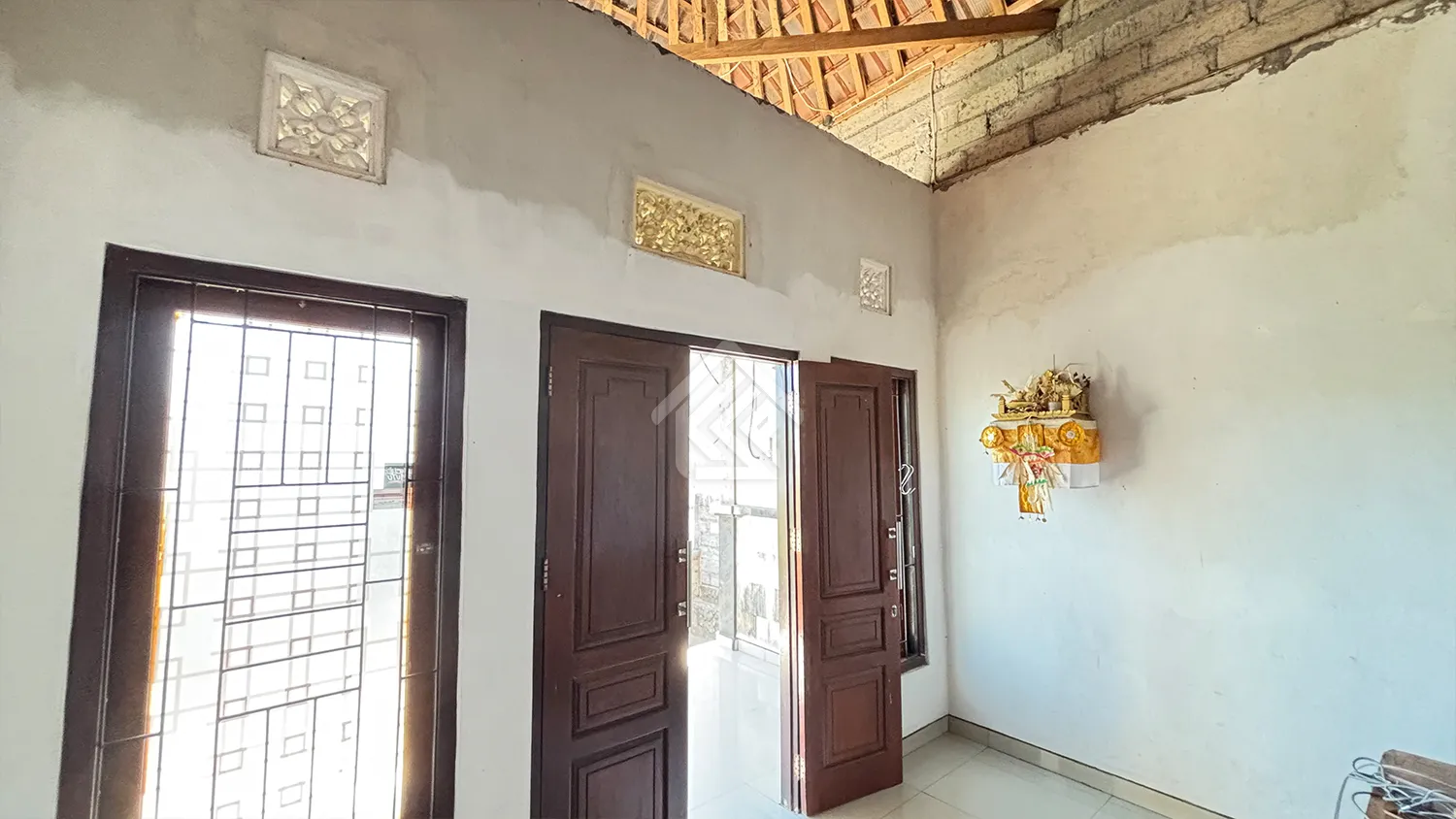 Dijual Rumah Dengan tanah Luas di Kubutambahan - 4