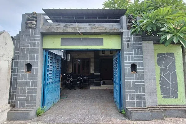 Dijual Rumah Kost 2 Lantai di Pulau Obi Banyuning - 2
