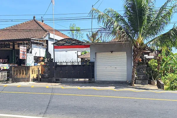 Dijual Rumah Pinggir Jalan di Banjarasem - 8