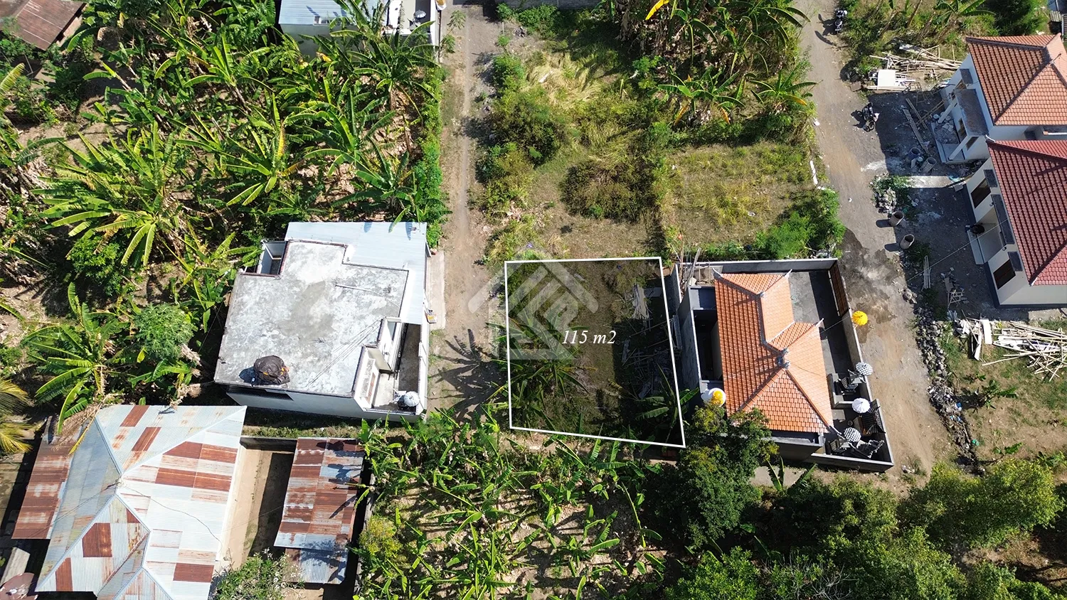 [indent] Rumah Baru Tanah Luas Dekat Kampus Banyuning - 4