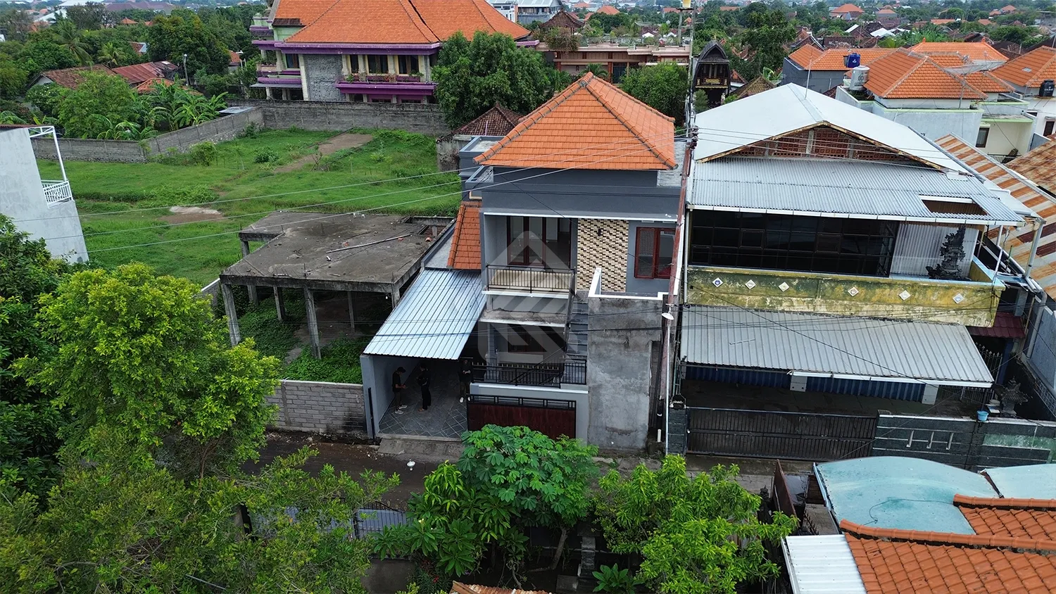 Rumah 2 Lantai Dekat Taman Kota Singaraja - 2