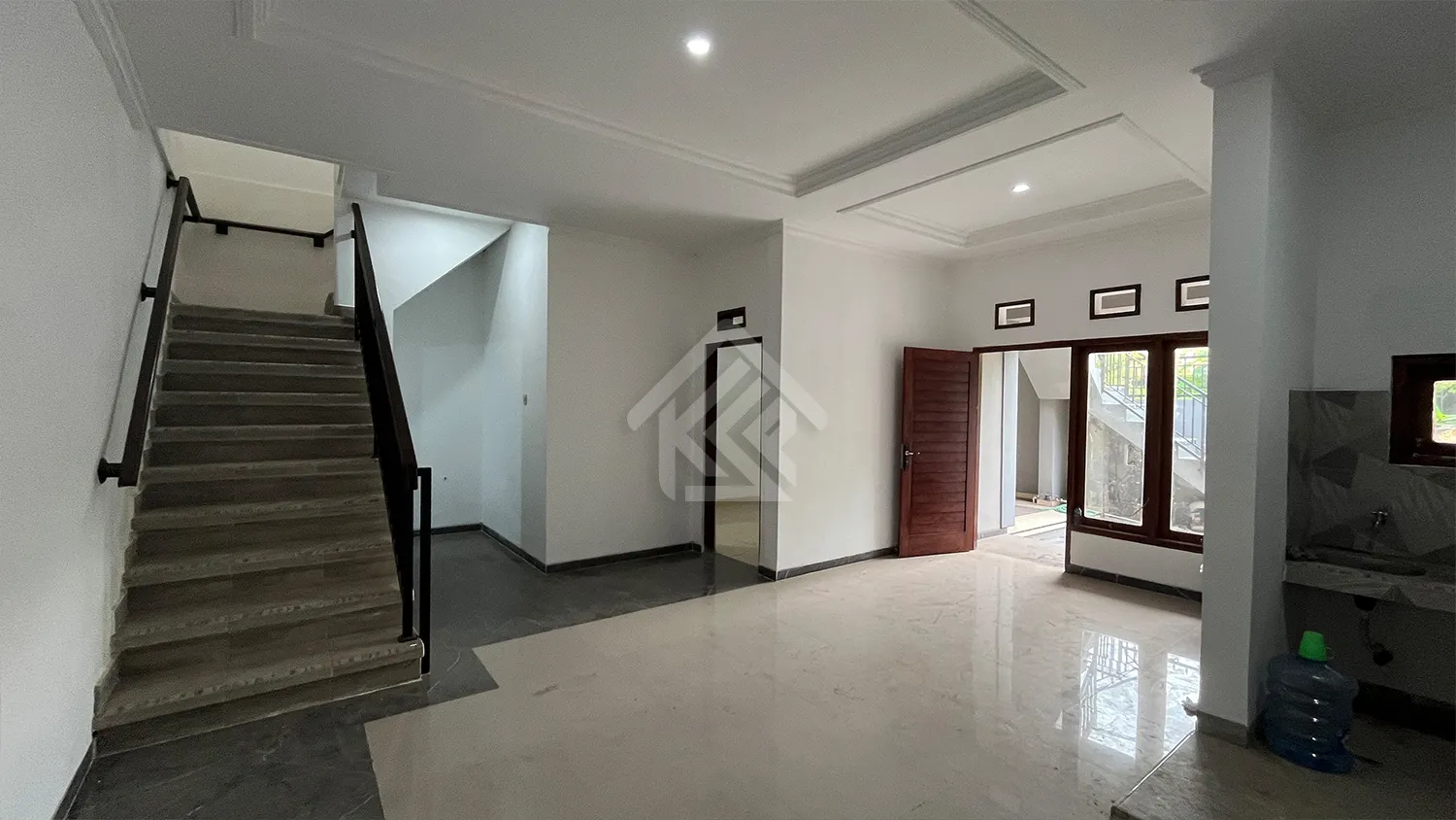 Rumah 2 Lantai Dekat Taman Kota Singaraja - 7