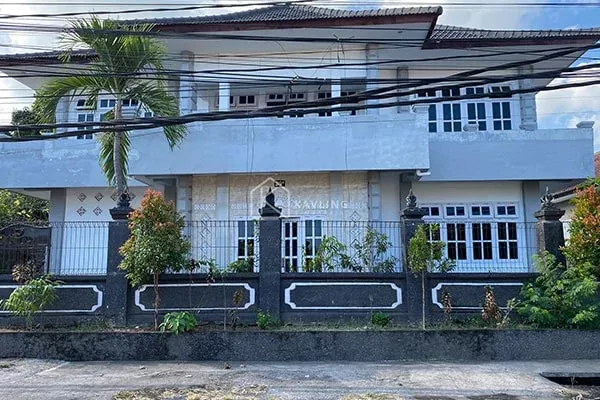 Rumah 2 Lantai di Pinggir Jalan Utama Pemaron - 5