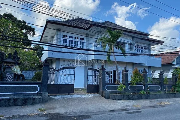 Rumah 2 Lantai di Pinggir Jalan Utama Pemaron - 6