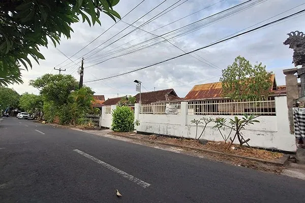 Rumah Dijual di Belakang SMPN 2 Singaraja - 2