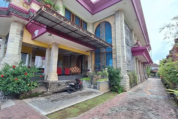 Rumah Eksklusif di Jantung Kota Singaraja - 3
