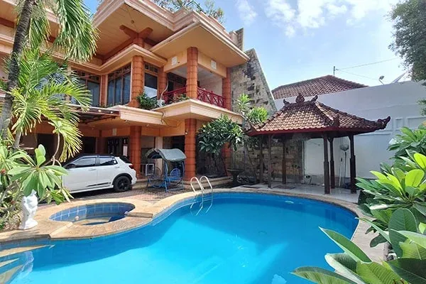 Rumah Eksklusif di Jantung Kota Singaraja - 8