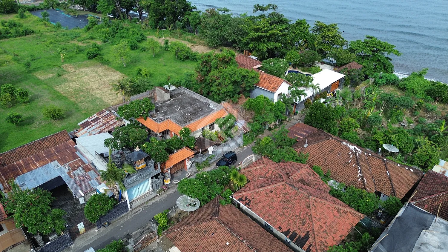 Rumah Luas Tanah 4 Are Dekat Pantai Singaraja - 9