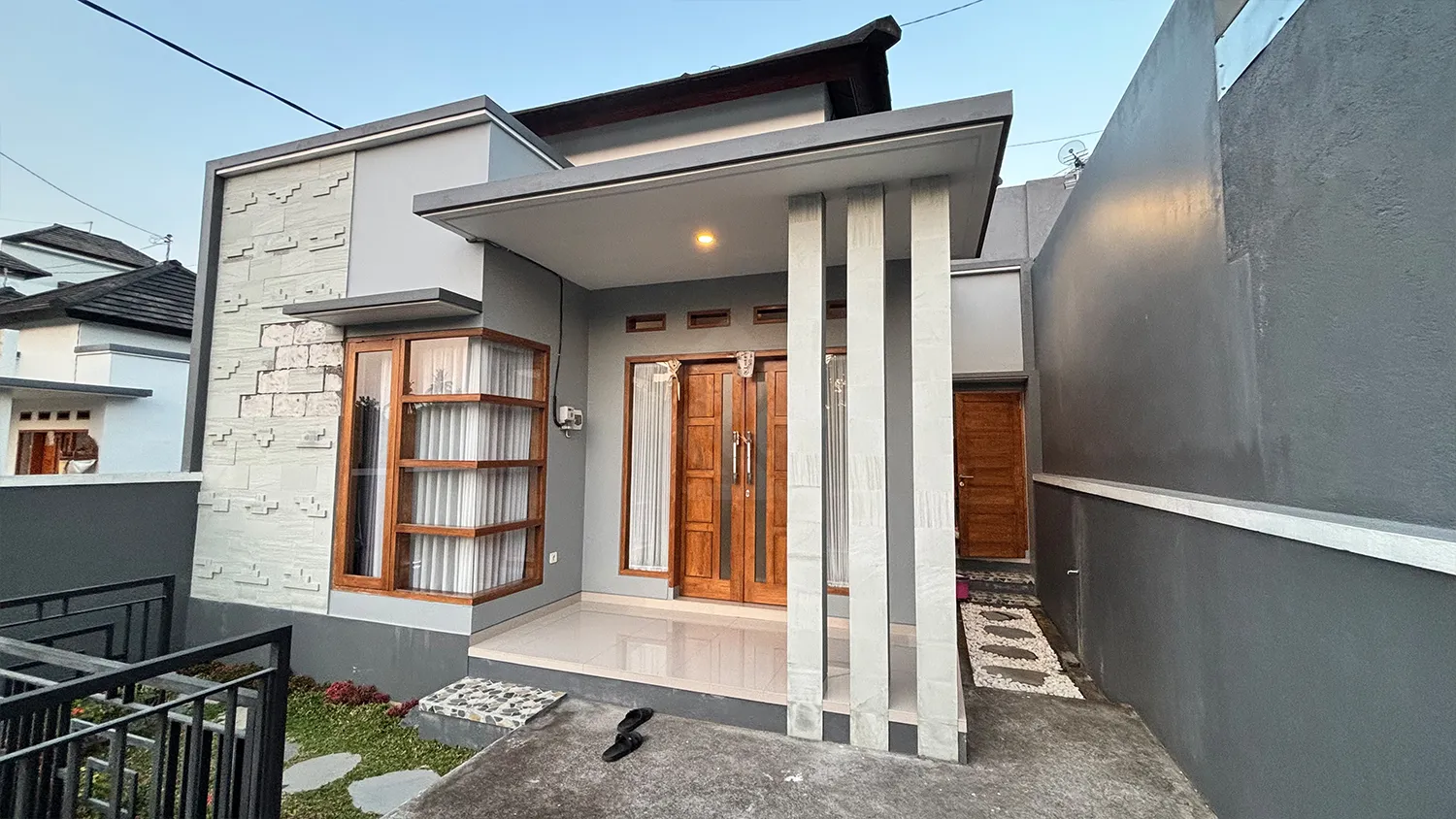 Rumah Siap Huni LT 100 m2 2KT + 2 KM Lokasi Sambangan - 2