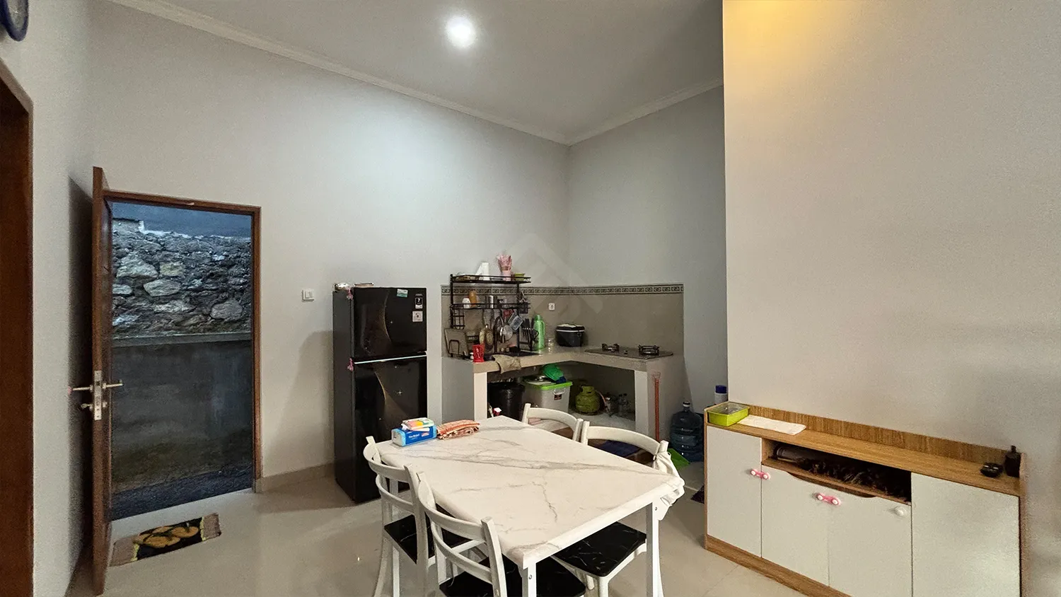 Rumah Siap Huni LT 100 m2 2KT + 2 KM Lokasi Sambangan - 4
