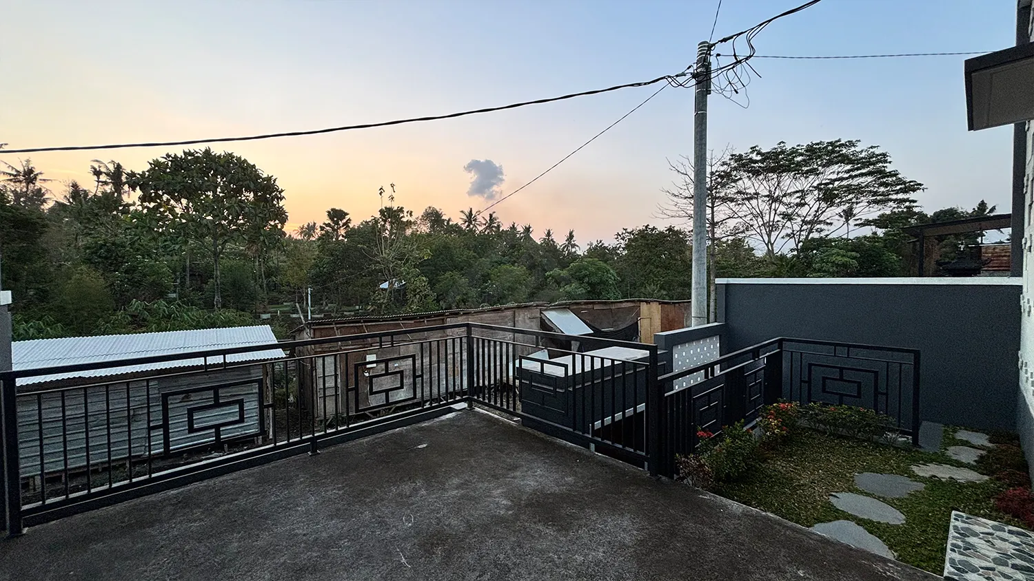 Rumah Siap Huni LT 100 m2 2KT + 2 KM Lokasi Sambangan - 7