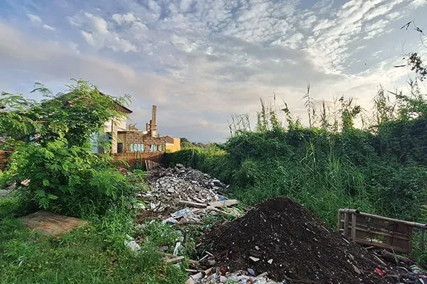 Tanah Kavling Luasan Kecil Dekat Pantai di Banyuasri - 7